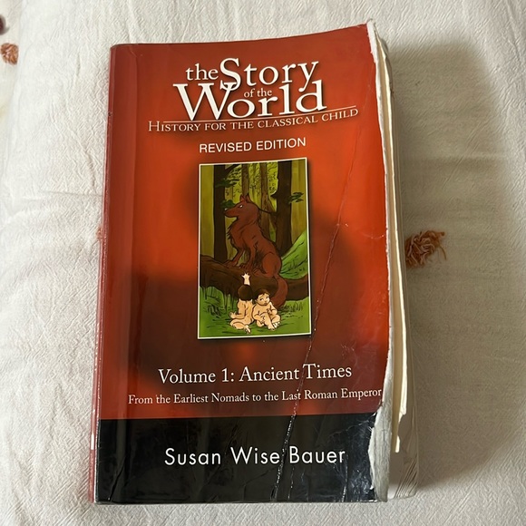 The Story of the World: History for the Classical Child: Volume 1: Ancient Time - Picture 1 of 7